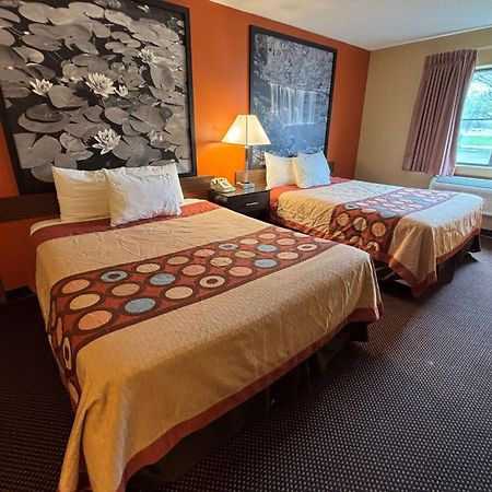 Super 8 By Wyndham Du Quoin Hotell Eksteriør bilde