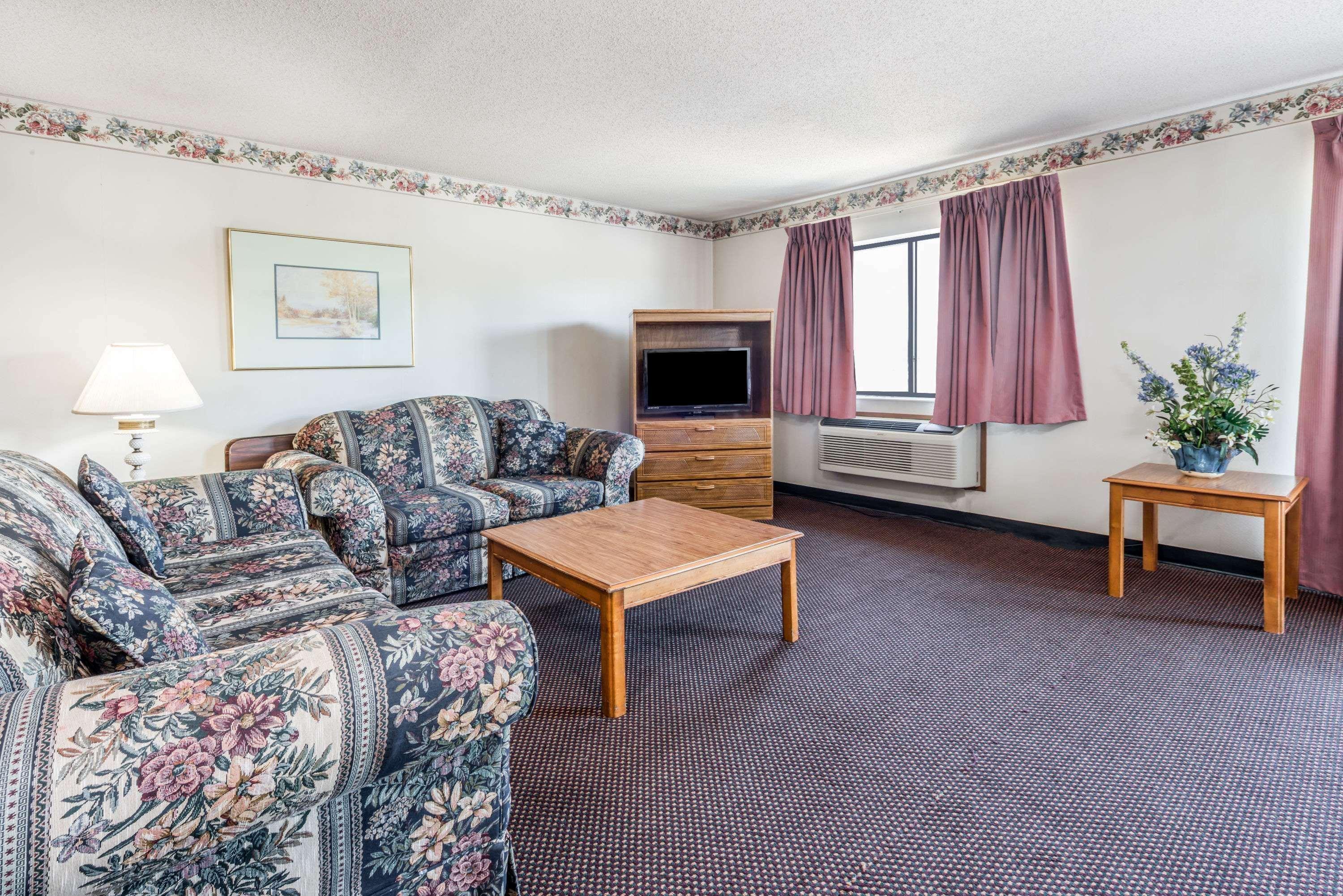 Super 8 By Wyndham Du Quoin Hotell Eksteriør bilde