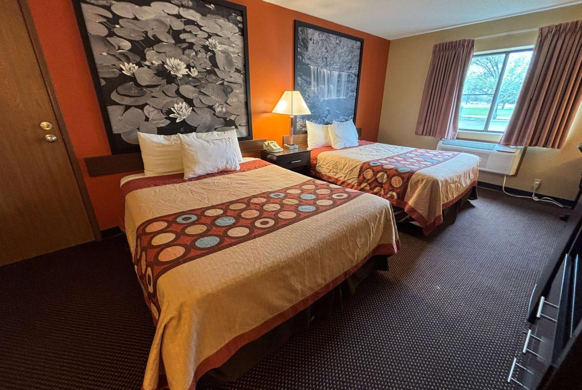 Super 8 By Wyndham Du Quoin Hotell Eksteriør bilde
